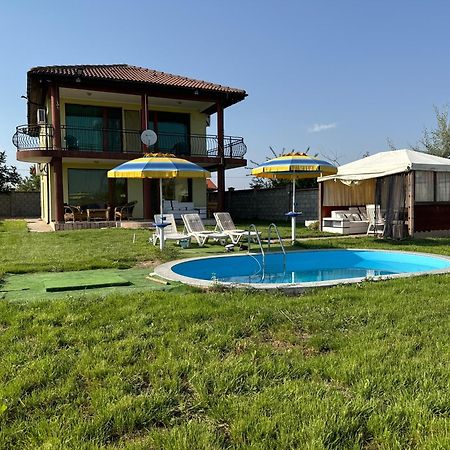 Villa Sunray Topola Exteriör bild